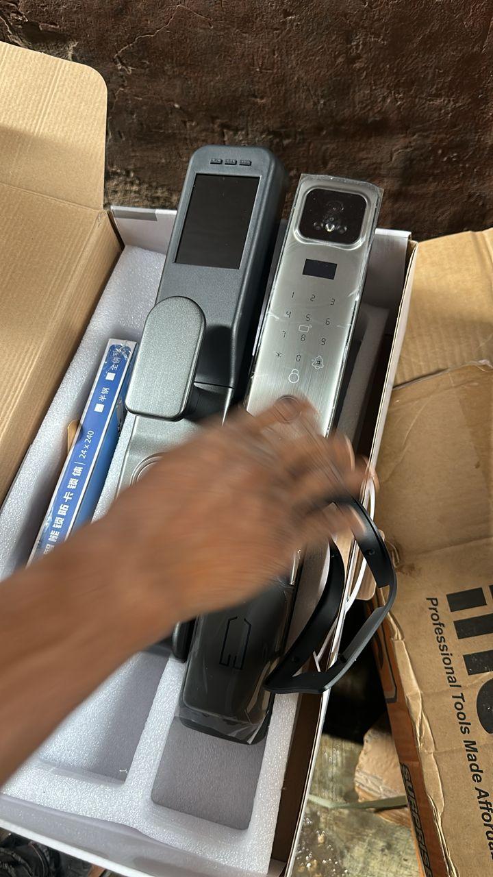 2E188AE0-7423-4E83-AD61-2EAFFF944CBD