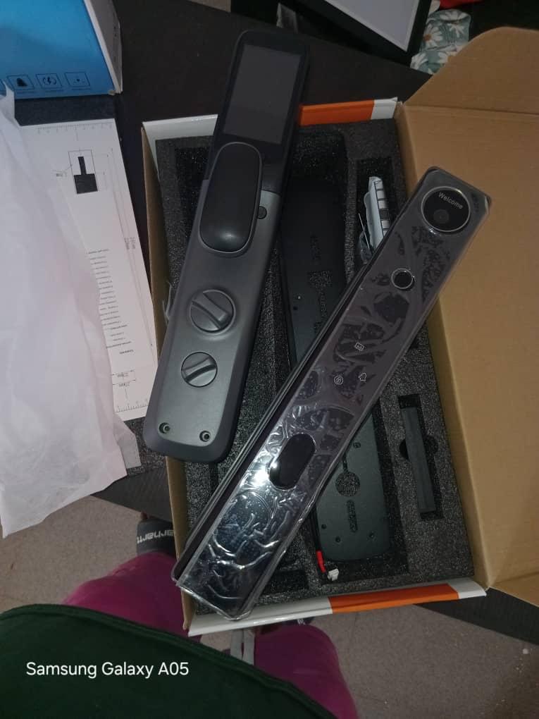 A6A1E81F-3561-4DFF-81CF-8D1993F5742F